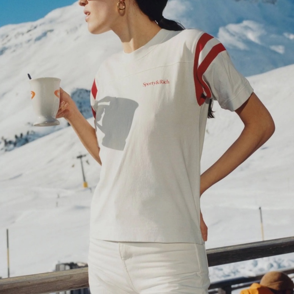 NWT SPORTY AND RICH SERIF TEE